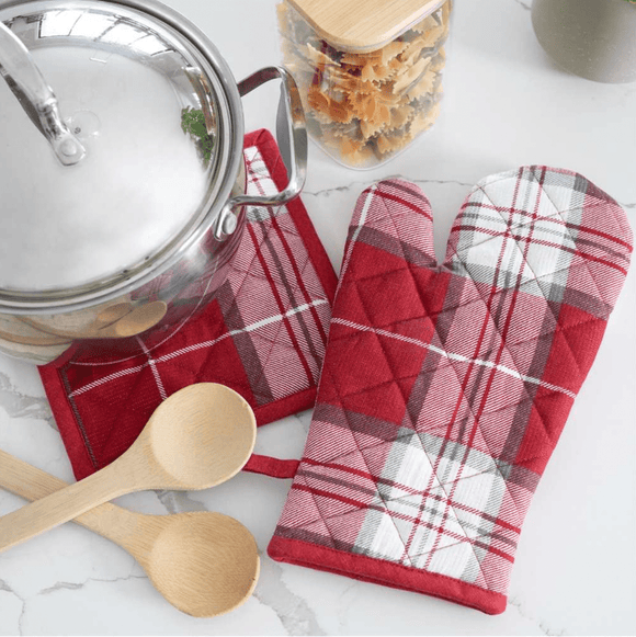 U at Home Oven Mitt/Potholder Set- Red Plaid